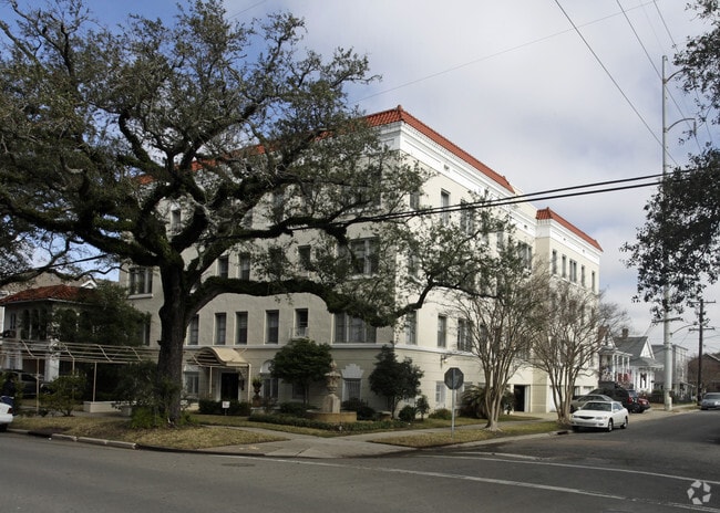 Primary Photo - 3701 Canal St