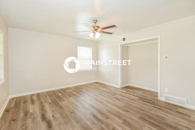 Building Photo - 3 Bedroom Pet-Friendly Home in Forney, TX with Main Street Renewal