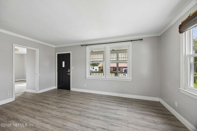 Building Photo - 9115 Jackson Ave