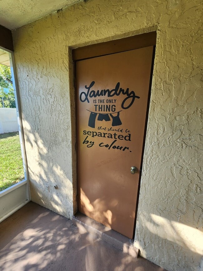 Building Photo - 5140 La Mancha Ct