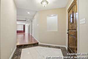 Building Photo - 415 Calumet Pl