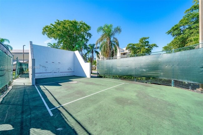 Building Photo - 8290 Lake Dr