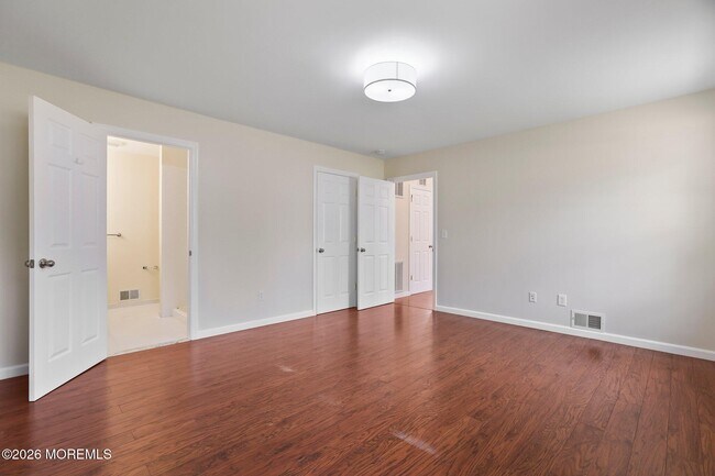 Building Photo - 477 Glenwood Ave