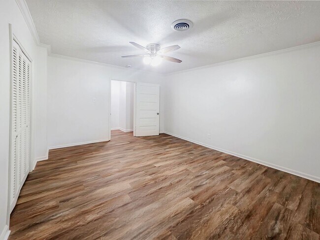 Building Photo - 1111 Lawton Pl SW