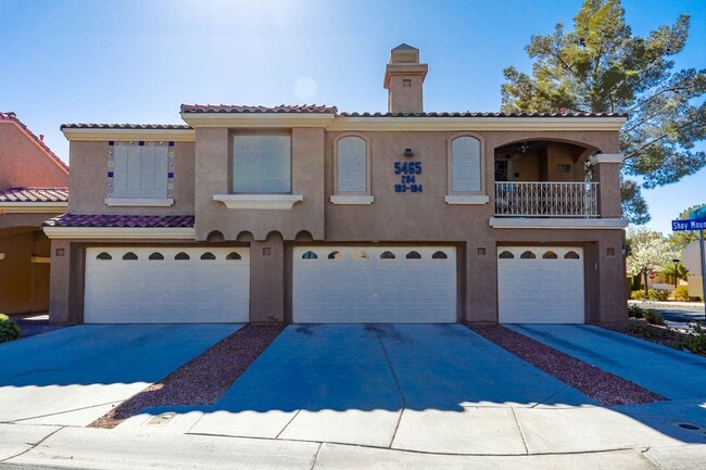 Primary Photo - Painted Desert Golf Community Townhome