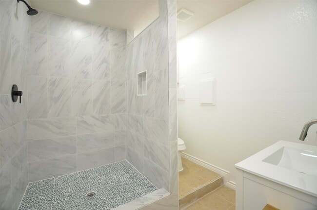 Building Photo - 2002 County Rd 55