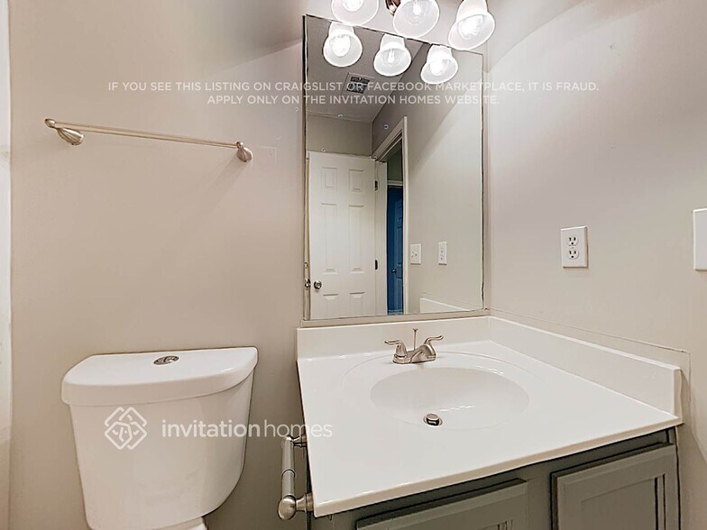 Building Photo - 2530 Thunder Basin Way