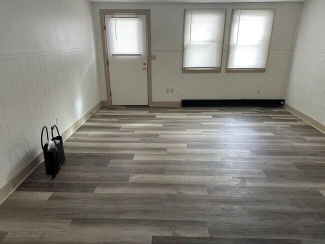 Building Photo - 296 Turners Falls Rd