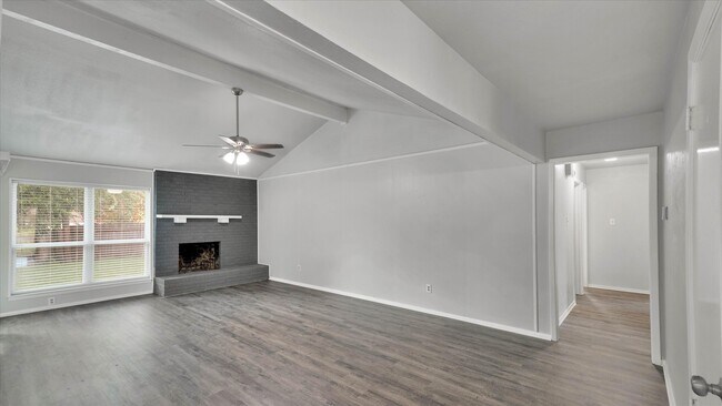 Building Photo - 1500 High Ridge Rd