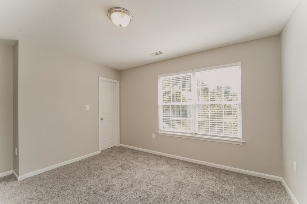 Building Photo - 6221 Summerour Place