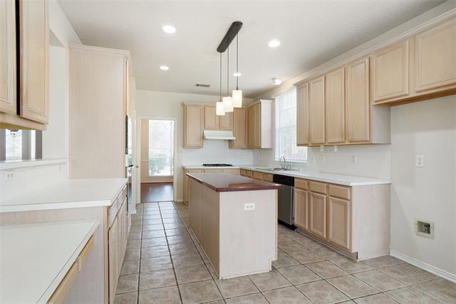 Building Photo - 7104 Chandler Dr