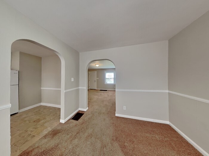 Building Photo - 1601 W Northgate St