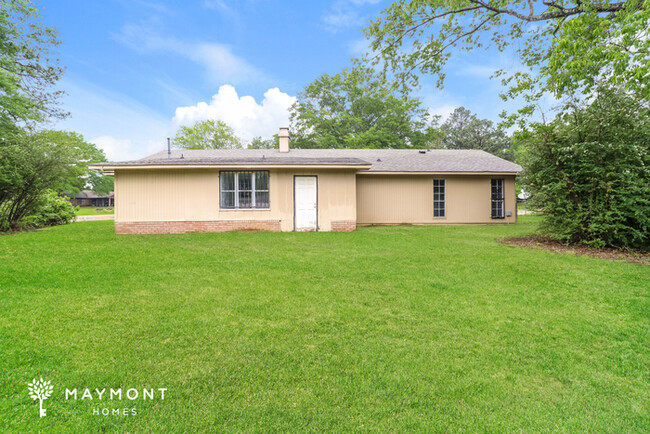 Building Photo - 3 Bedroom Jackson Home