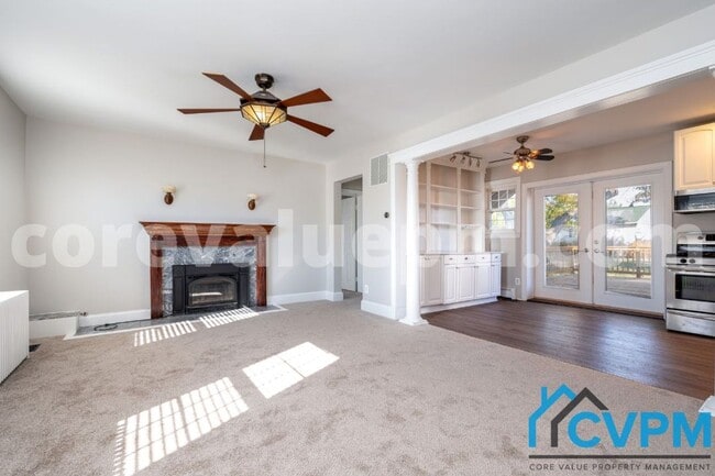 Building Photo - 16 2nd Ave S