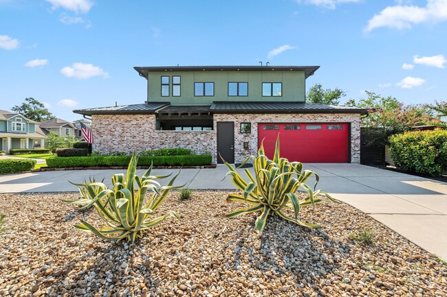 Building Photo - 3610 Oak Forest Dr