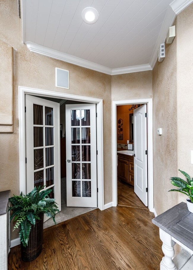 Building Photo - 3615 Oak Meadow Dr