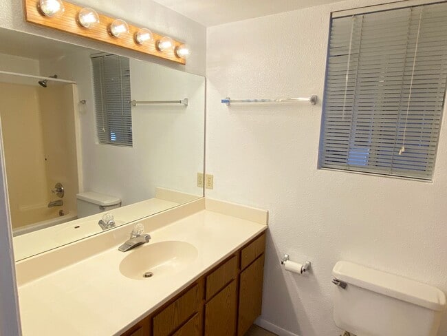 Building Photo - CONDO - WEST SEDONA - TIERRA SIENNA