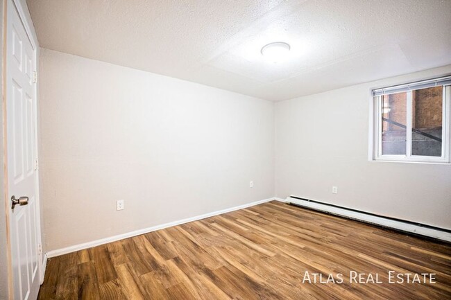 Building Photo - Great Affordable 2 Bed and 1 Bath! Brand N...