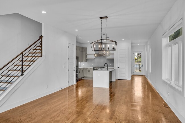 Building Photo - 3325 Felicia St