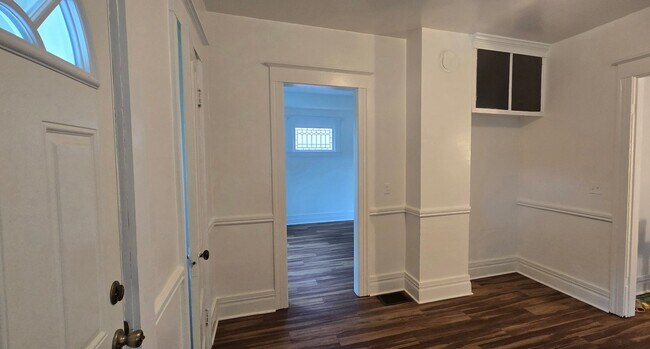 Building Photo - 55 Farbridge St