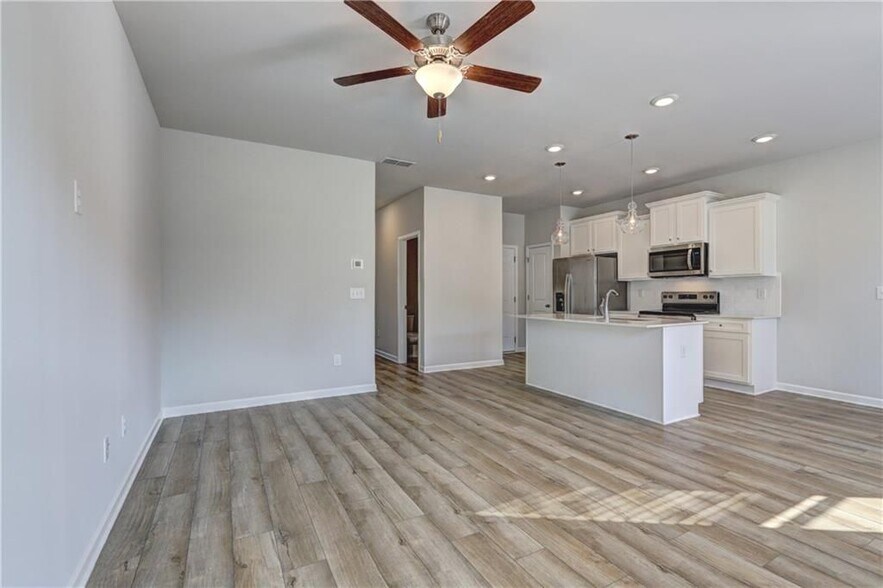 Building Photo - 479 Payne Dr