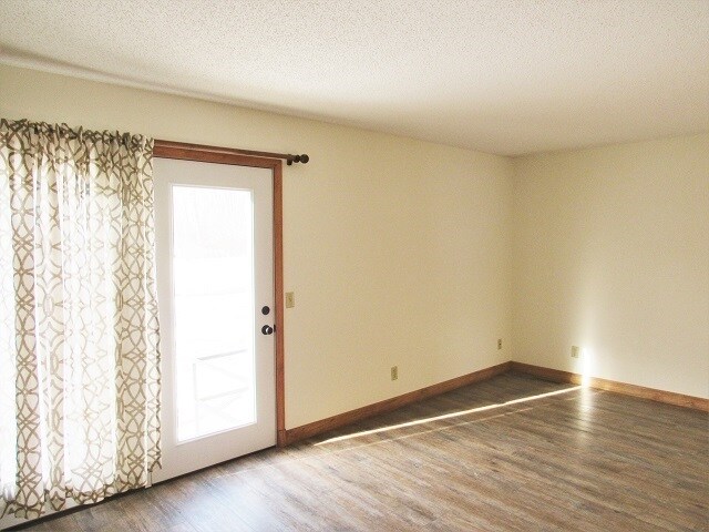 Building Photo - 309 Northgate Dr