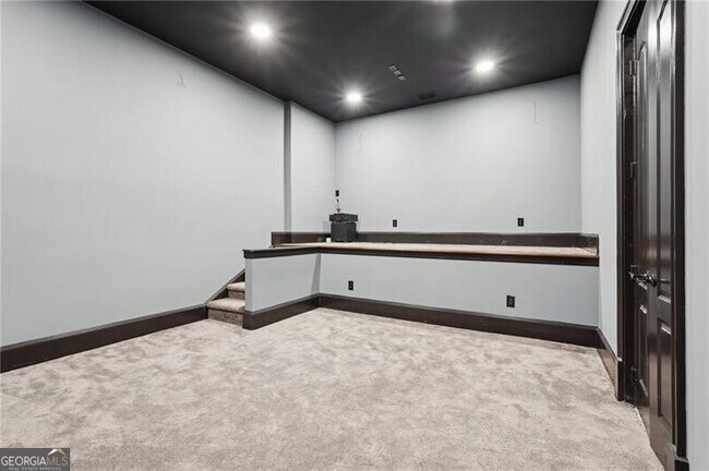 Building Photo - 343 Summer Garden Dr