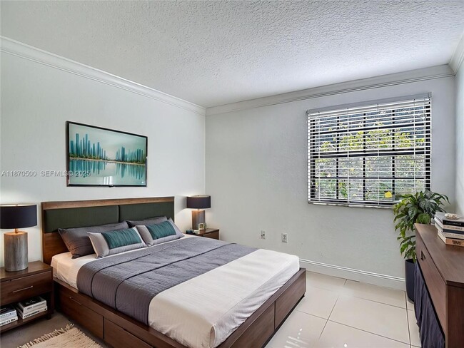 Building Photo - 3552 Magellan Cir