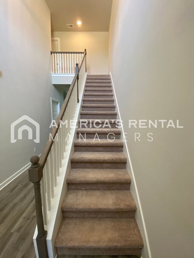 Building Photo - Home for Rent in Jemison, AL... View with ...