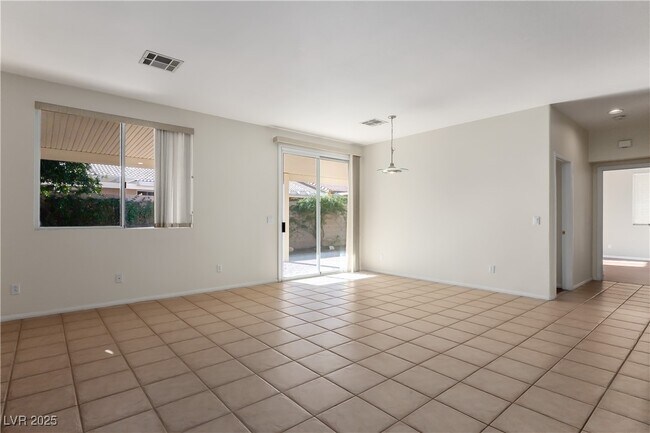 Building Photo - 7423 Cleghorn Canyon Way