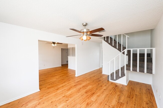 Building Photo - 102 St Pierre Ln