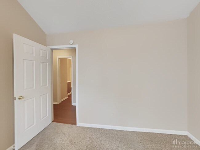 Building Photo - 1684 Watercrest Cir