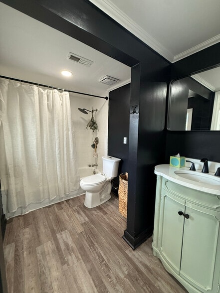 Building Photo - 915 Belleview Cir W