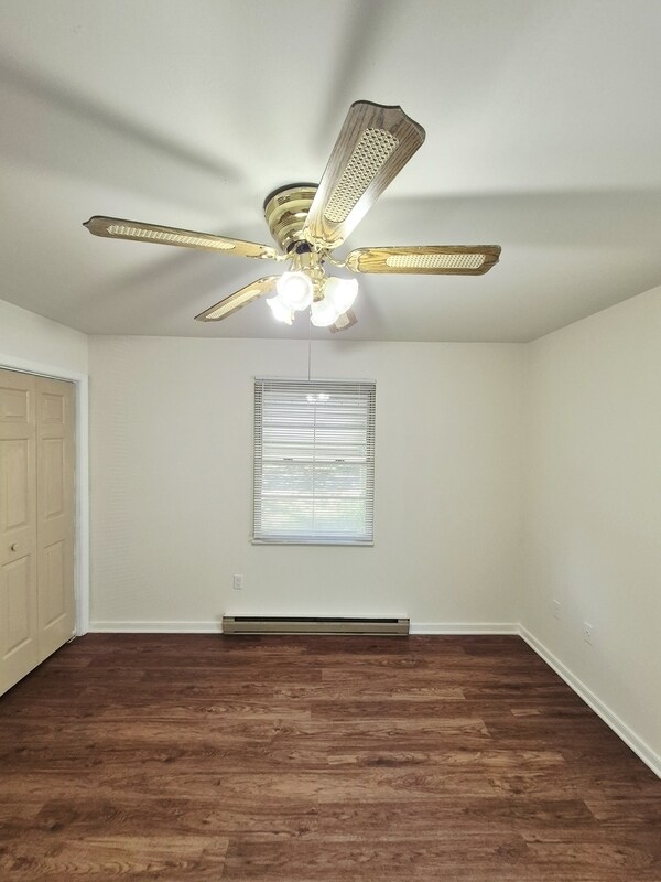 Building Photo - 1412 Blair St