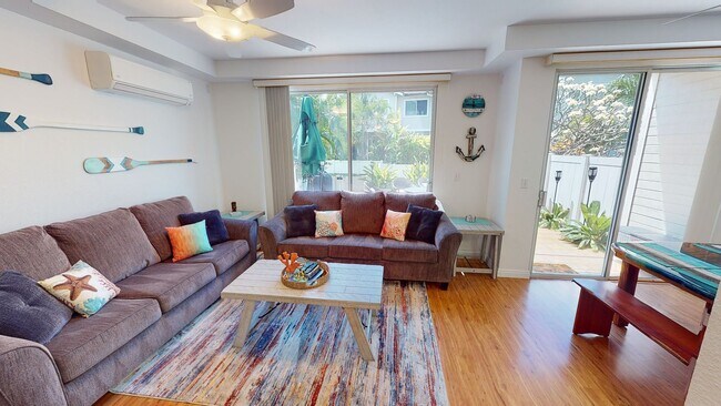 Building Photo - 92-1493 Aliinui Dr