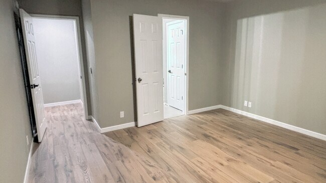 Building Photo - 4605 Acers Ln