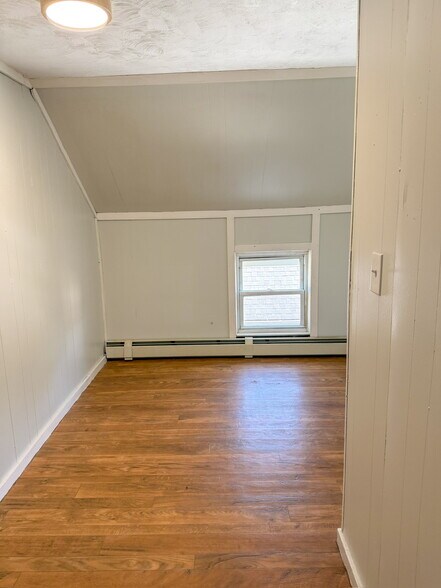 Bedroom 2 Angle 1 - 62 Fourth St