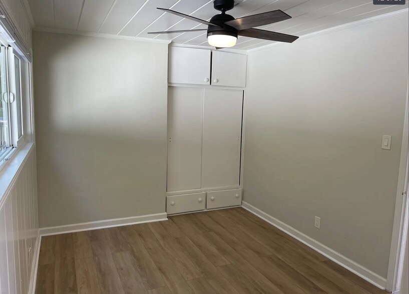 Building Photo - 555 S Indian Hill Blvd