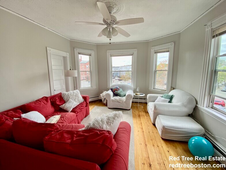 Building Photo - 31 Hurd Rd