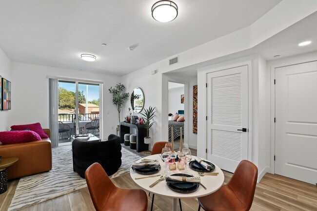 Building Photo - Unit Type: E1 | 1 Bed | 1 Bath