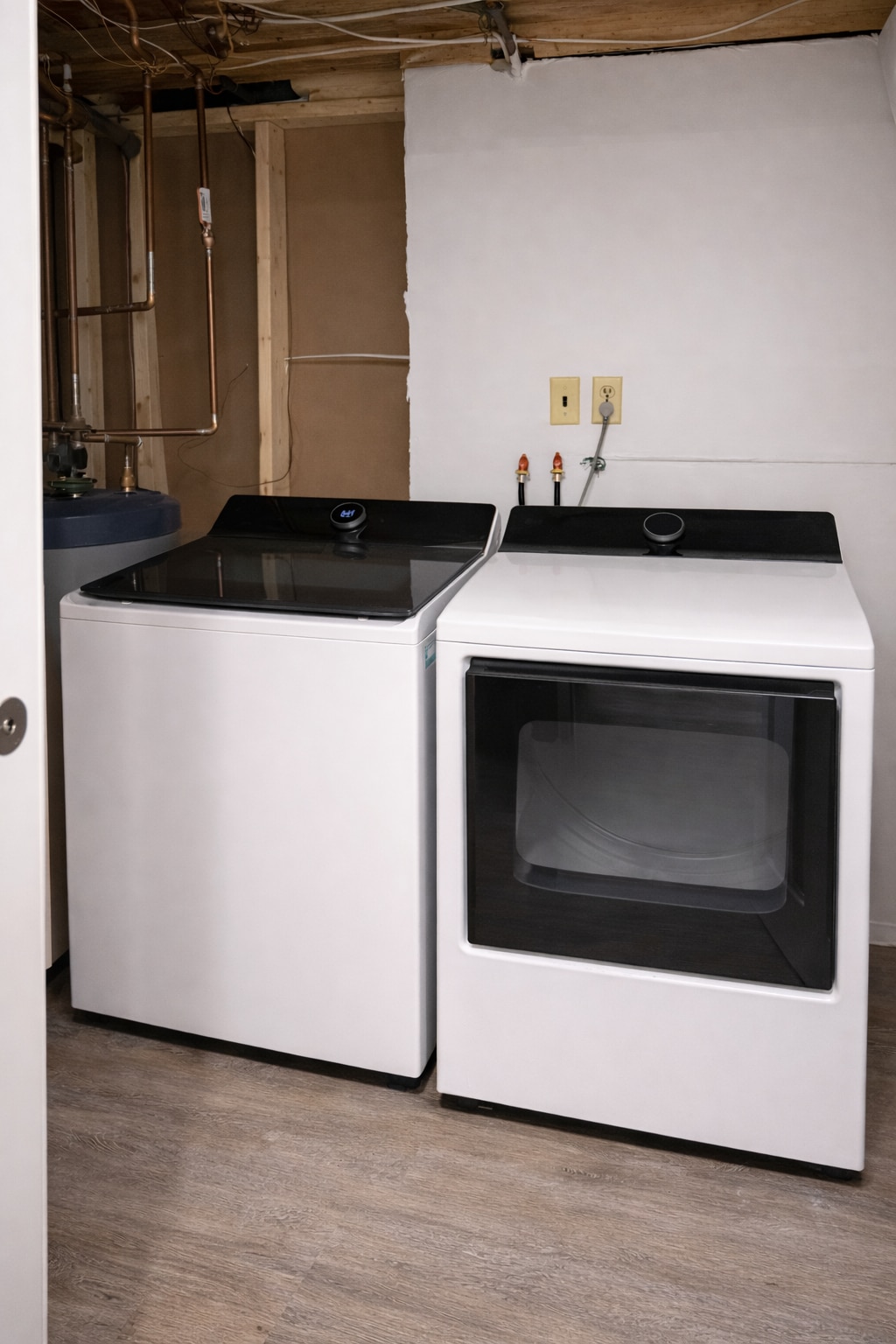Shared in-unit laundry with brand-new washer and dryer - 16 Miller Rd