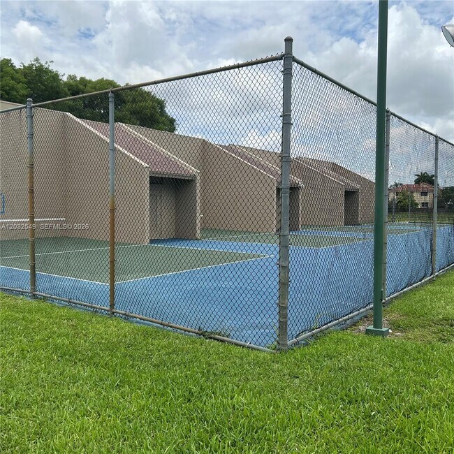 Building Photo - 15272 SW 46th Ln