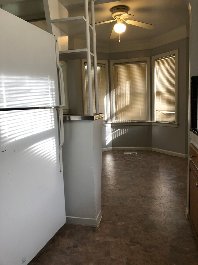 Building Photo - 18996 Elkhart St