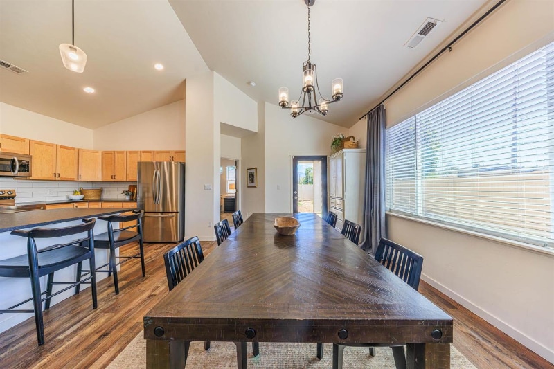 Building Photo - 450 Fox Meadows Ct