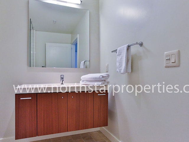 Building Photo - South Waterfront Atwater Perfection