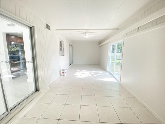 Building Photo - 7805 NW 67th Ave