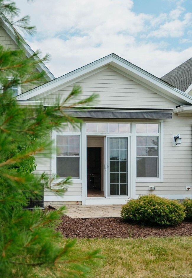Building Photo - 43 Oakwood Ln
