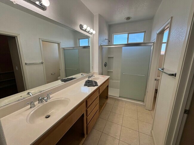 Building Photo - 301 Dragonfly Cir