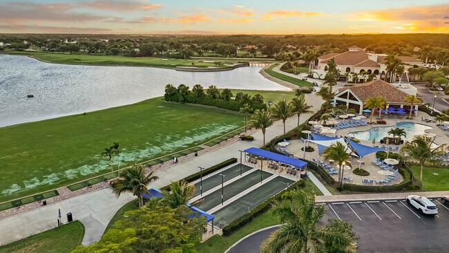 Building Photo - 10307 Heritage Bay Blvd