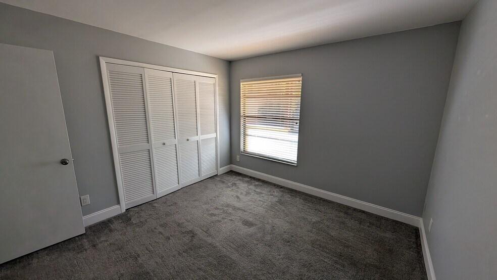 Building Photo - 6110 Whiskey Creek Dr